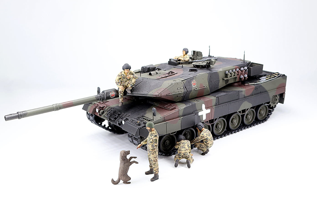ICM 35013 Leopard 2A6 of the Armed Forces of Ukraine with crew